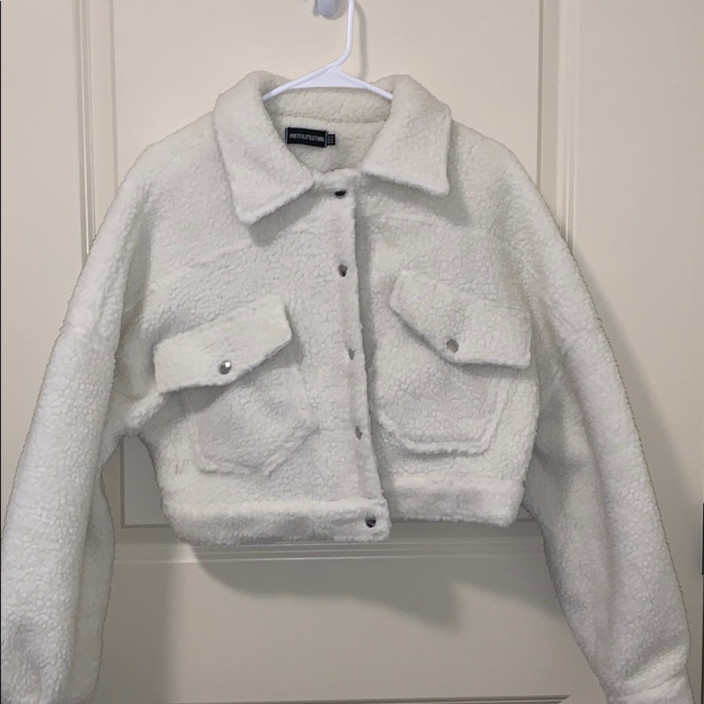 Cream/white cropped teddy jacket